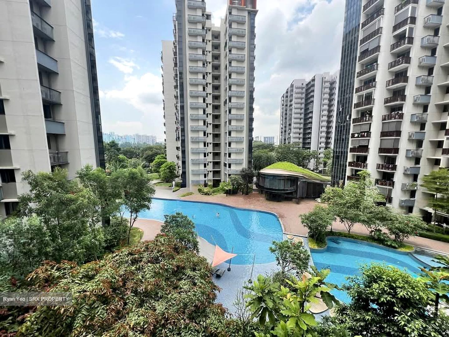 Lakeville (D22), Condominium #557243151